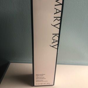 Mary Kay Extra Emollient Night Cream
